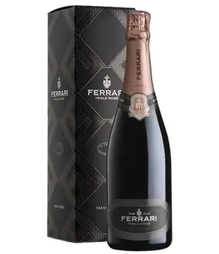 Ferrari Perlé Rosé Riserva 2018 díszdobozban